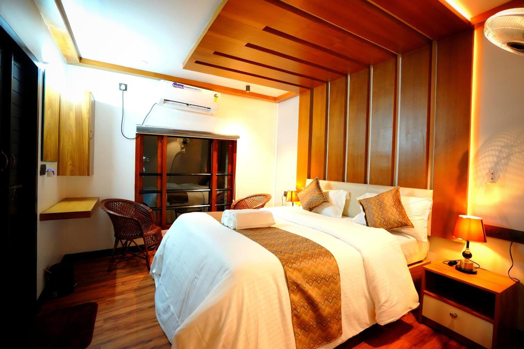 Indraprasthamlakecruise Alappuzha Екстер'єр фото